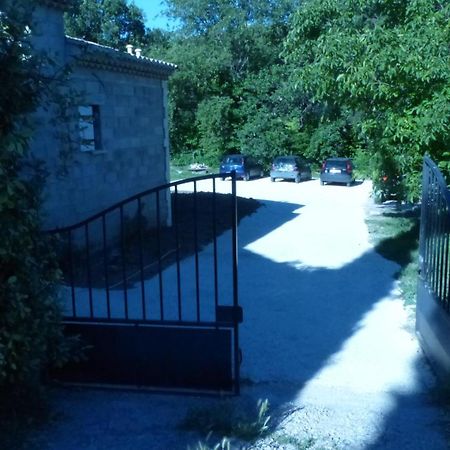 Апартаменти Le Cabanon Крійон-ле-Брав Екстер'єр фото